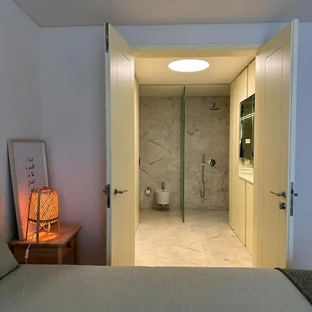 Luxuoso Quarto Com Banheiro Privativo No Centro De Kwatera prywatna