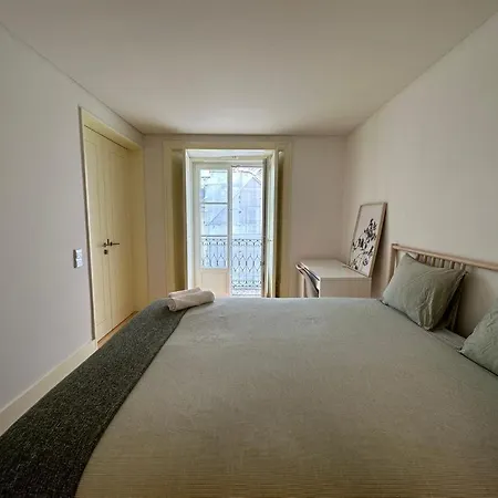 Luxuoso Quarto Com Banheiro Privativo No Centro De Quarto em Acomodações Particulares *